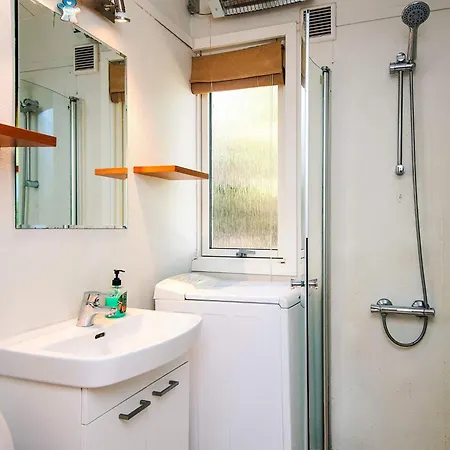 5 Person In Hojslev-by Traum * Højslev