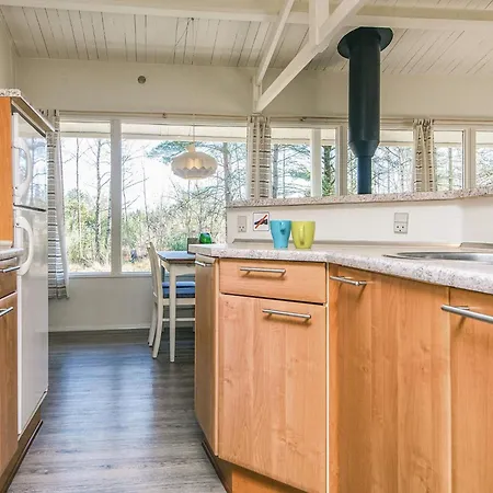 5 Person In Hojslev-by Traum *